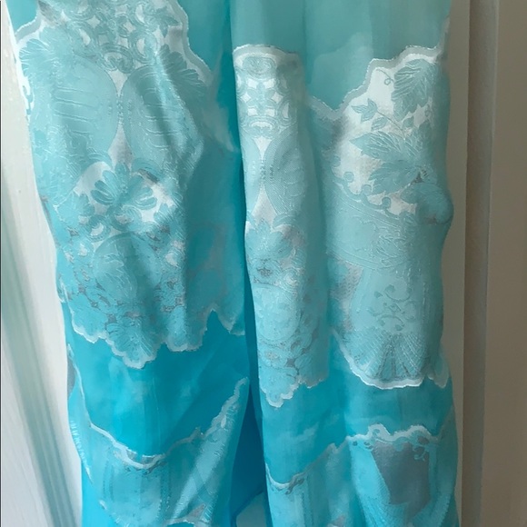 Blue ombré silk scarf - Picture 2 of 3